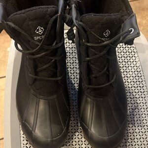 Sperry Women's Black Lace-Up Waterproof Winter Boots